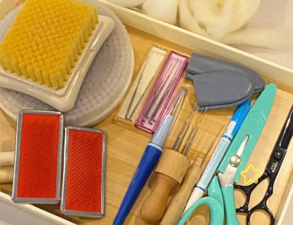 What is the best felting needle for beginners? 2 needle felting supplies