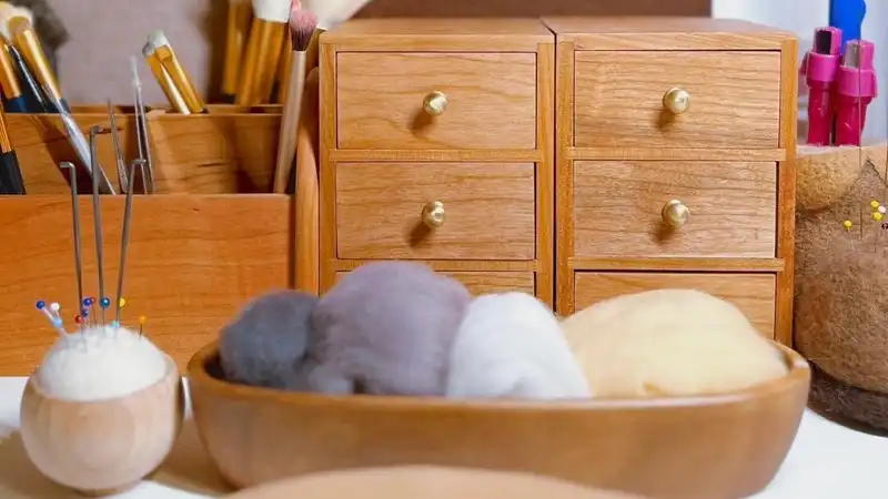 How Do You Needle Felting? 4 needle felting wool